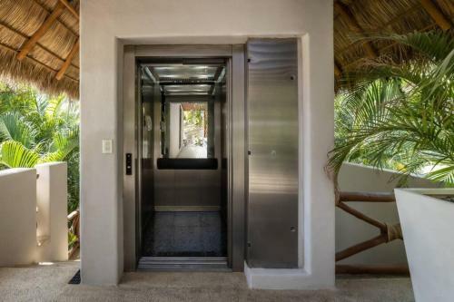Casa Bella Private Beach Villa