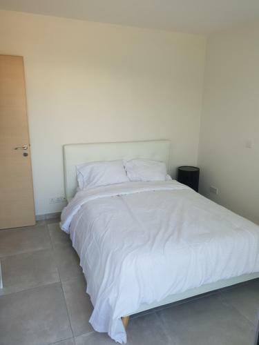 Egkomi Luxury Spacious Apartment