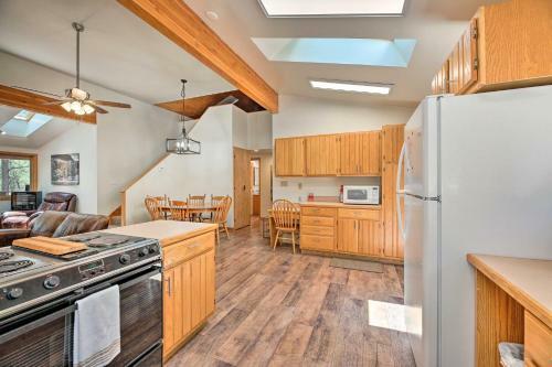 Serene Greer Cabin With Grill 12 Mi To Skiing!