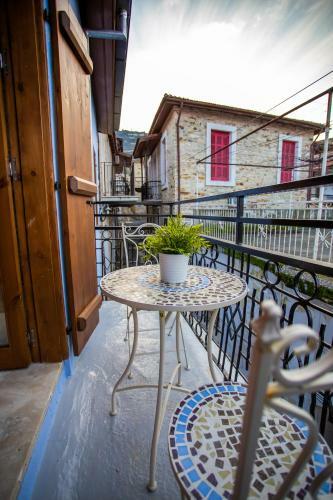 Hostal Lazaros Stonehouse