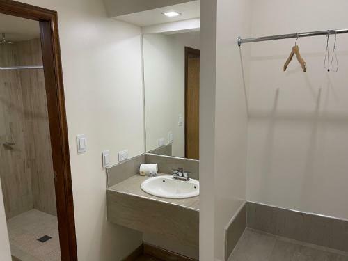 Hotel Plaza Oscarcel