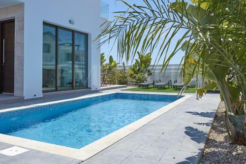 Emerald Villa