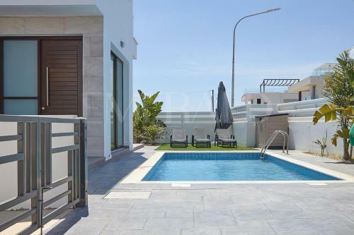 Emerald Villa