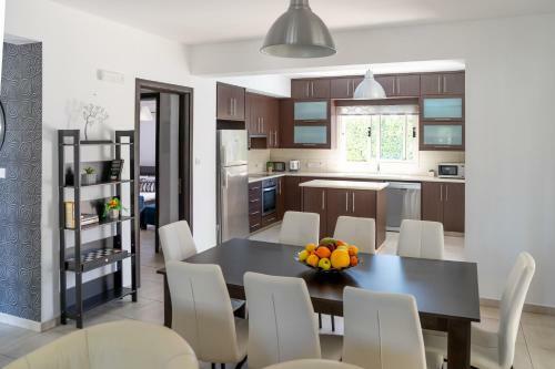 Palm Villa Ekaterina 4 Bdrm