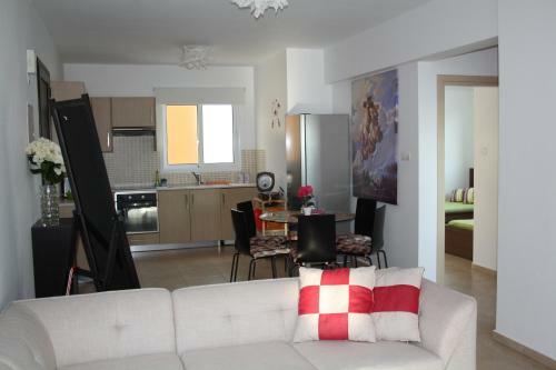 Mythical Sands Apartment Kapparis