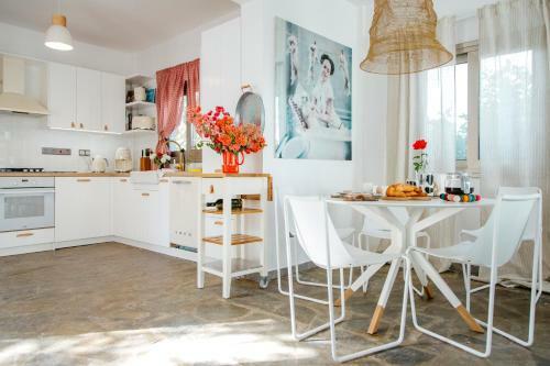 Island Home Seaside Villa