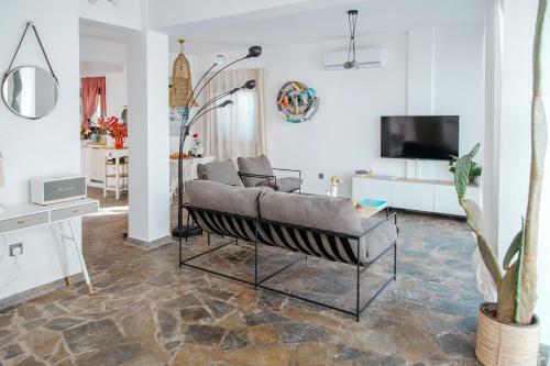 Island Home Seaside Villa