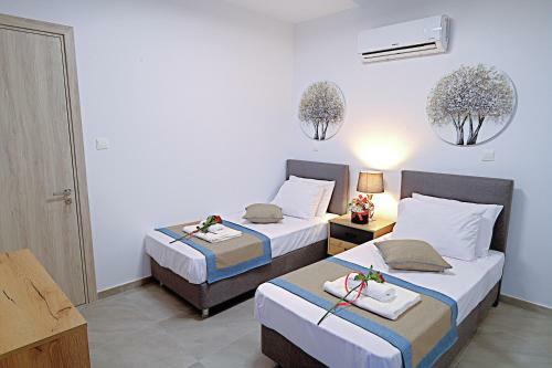 Golden Tree Apartment