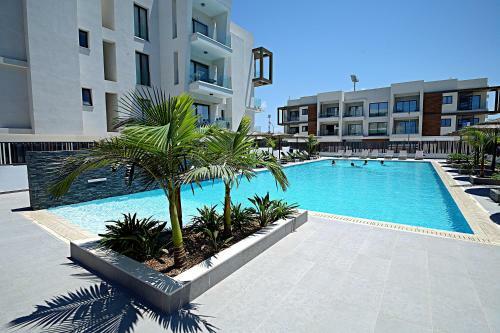 Golden Tree Apartment
