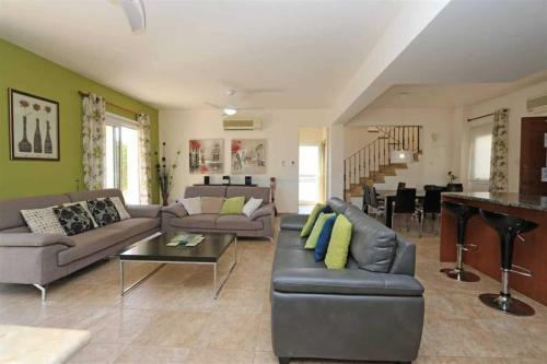 Spacious Holiday Villa With Heated Swimming Pool
