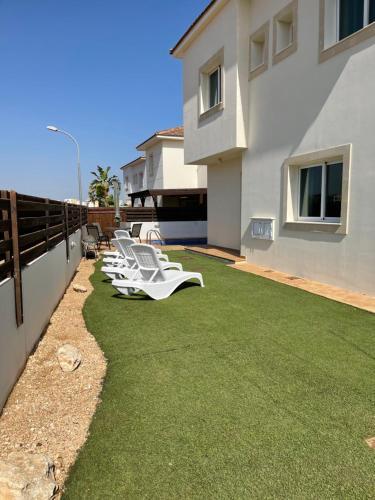 Beautiful Villa With Pool In Ayia Triada Cyprus