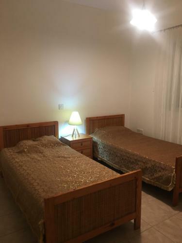 Pafia Sunbeach Townhouse
