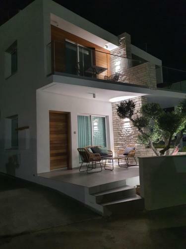 Apartamento Melanos Fully Renovated Townhouse With Private Pool