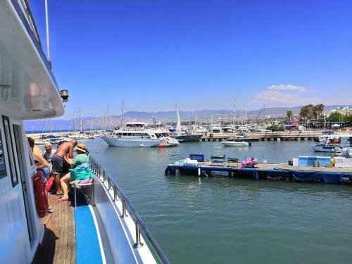 Nice Freshly Renovated Sea-view Apartment
