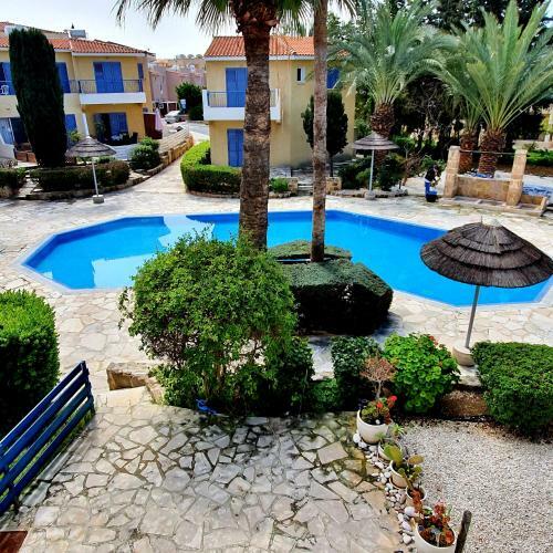 2 Bedroom Townhouse On Very Popular Complex With Pool View