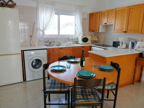 Cozy Seaview Apartment