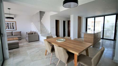 Avalon 1 Villa 11