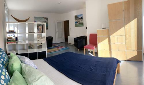 The.riverwave Surf Apartment