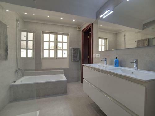 Atmospheric Bungalow On Golf de Sur With Swimming Pool
