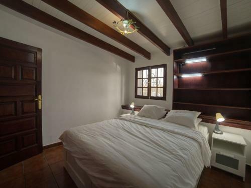 Atmospheric Bungalow On Golf de Sur With Swimming Pool