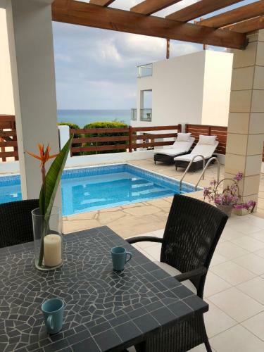 Marina View Villa 11