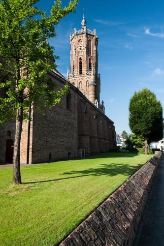 Linge Hotel Elst