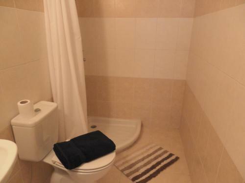 Apartamento Studio, E104 With Double Bed, Kitchen & Shower Room, Sunny Balcony