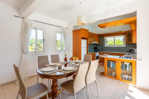 Villa Queens Paradise 6