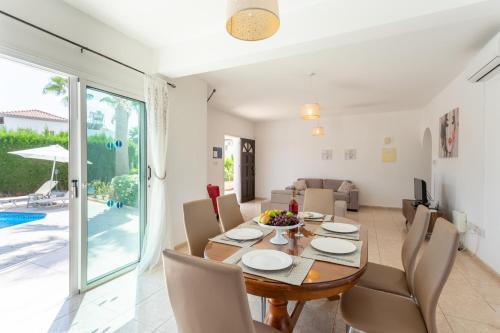 Villa Queens Paradise 6