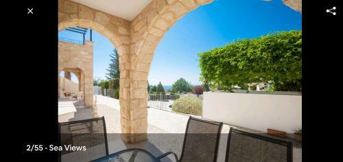 2 Bed Luxury Apartment.