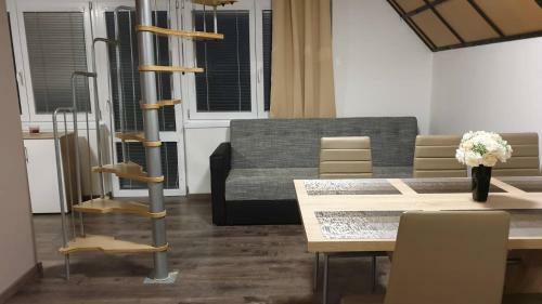 Apartamento Ubytov�n� Bobulka Bulhary