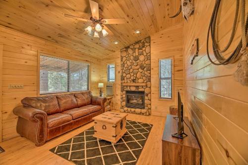 Cabin Pet-friendly Without Fee, Hike And Stargaze!