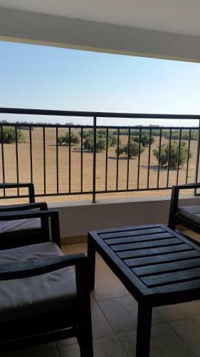 Apartamento Larnaca Bay Views
