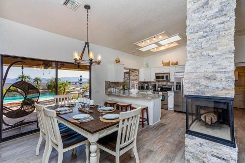 New! 3br Tropical Oasis Pool And Stunning Views