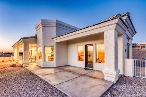 360 Lake Havasu Views With Pool & Bbq!