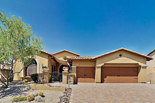 Mesa Villa Heated Pool, Fire Pit And Golfing!