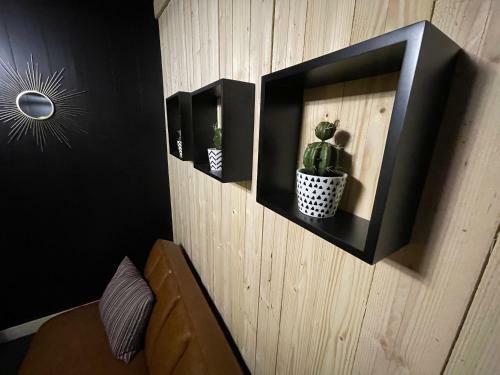 Chalet De L'�cluse
