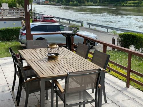 Chalet De L'�cluse