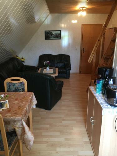 Apartamento Ferienhaus Burwitz Auf R�gen
