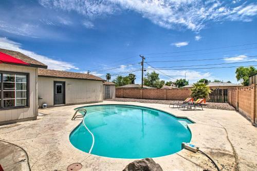 Stylish And Central Mesa Home With Private Pool!