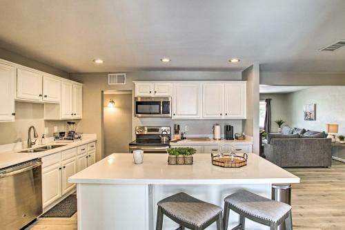 Stylish And Central Mesa Home With Private Pool!