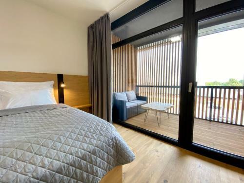 Hotel Tee Room ?eladn� & Wellness