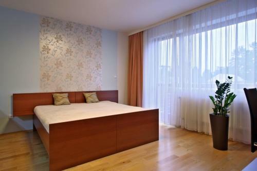 Apartm�ny ?eladn�