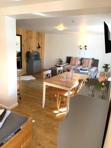 Bed & Breakfast La Fleur Et Le Soleil (F&s)