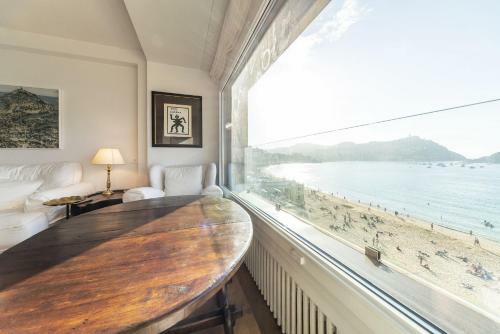 Apartamento La Perla By People Rentals