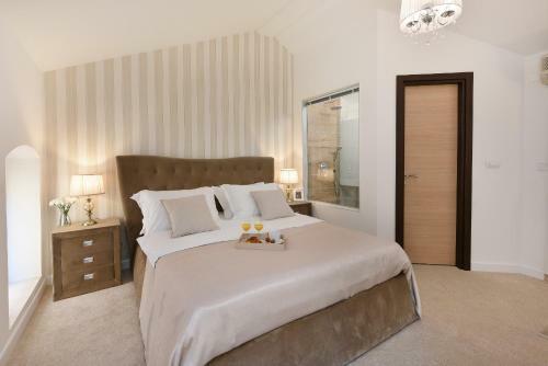 Hostal Harvey's Luxury Rooms