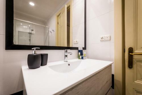 Arima Suite Apartments