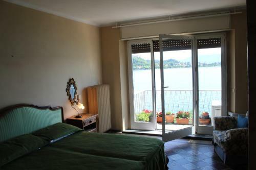 Apartamento Arona "casa Marconi"