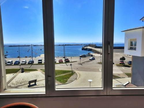 Apartamento Piso Agui�o-castelos 1�pl.