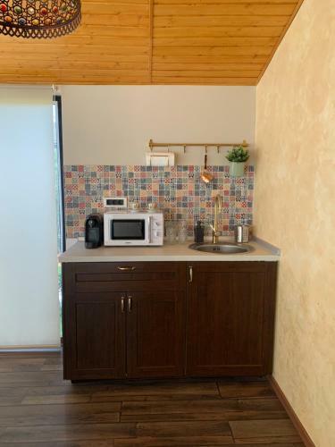 Tuya Cabin